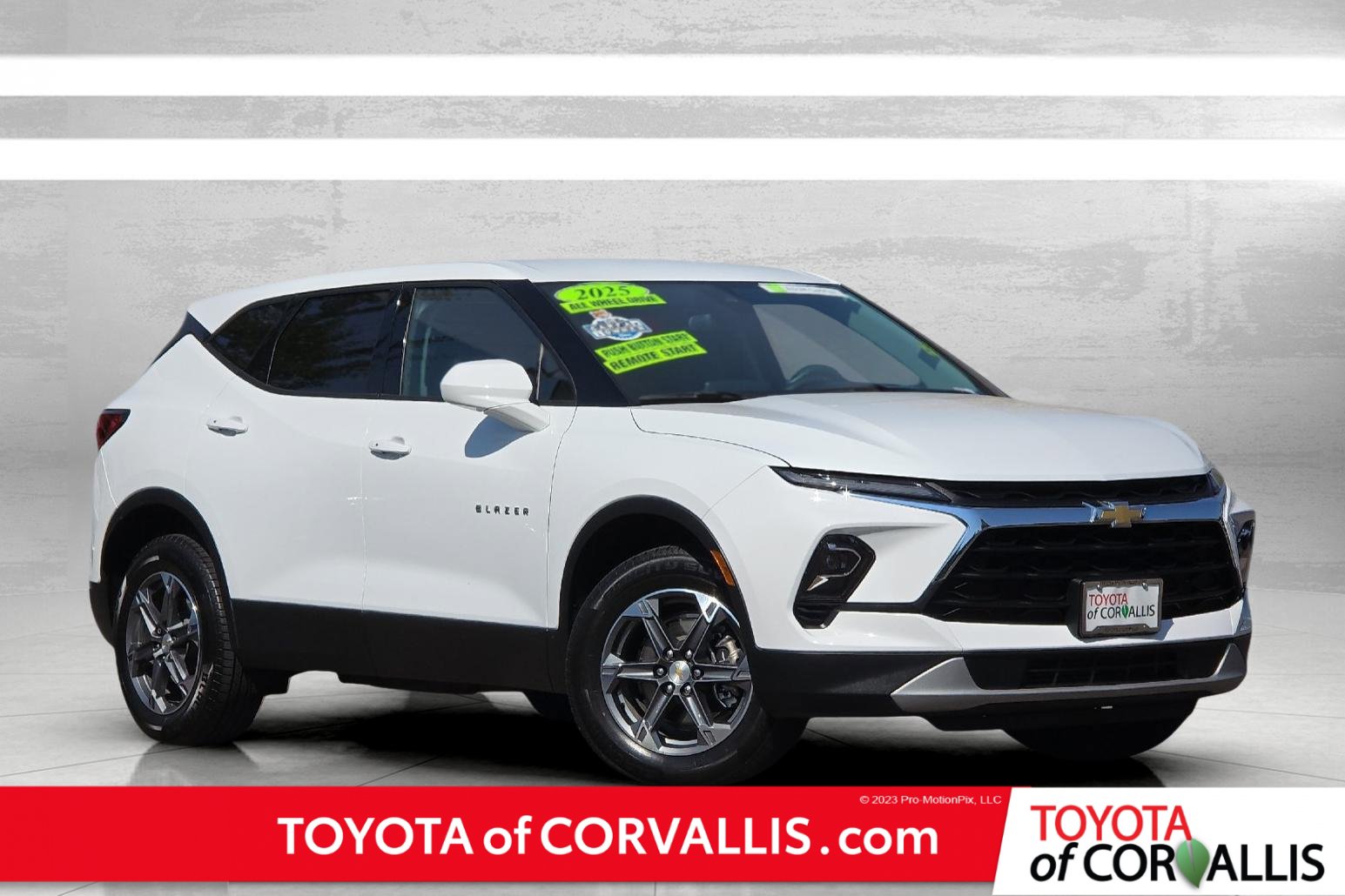 Used 2025 Chevrolet Blazer LT AWD/4WD image 1