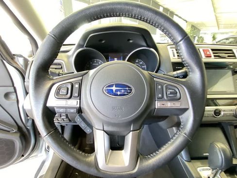 Used 2016 Subaru Outback 2.5i Limited AWD/4WD image 17