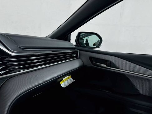 New 2026 Toyota Camry SE FWD image 33