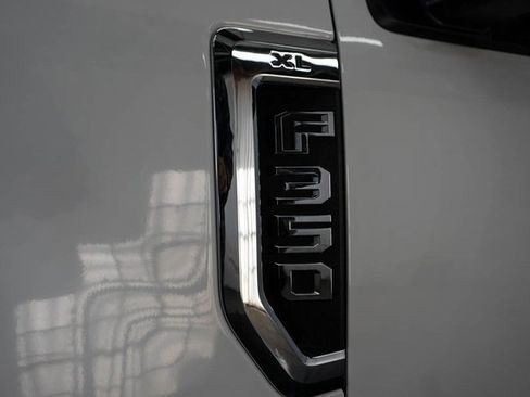 Used 2018 Ford F350 XL w/ Power Equipment Group image 4