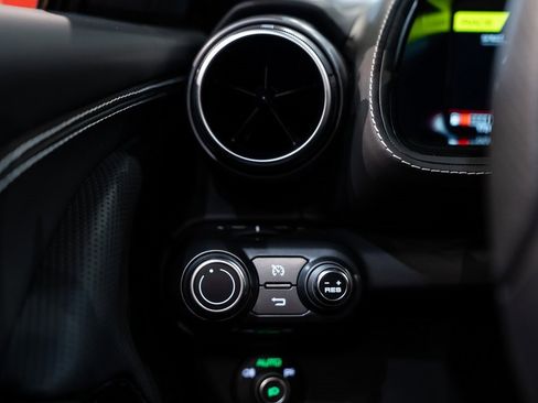 Certified 2022 Ferrari 812 GTS image 31