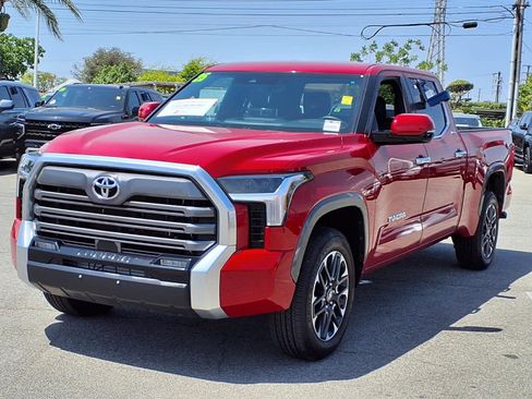 Certified 2025 Toyota Tundra Limited AWD/4WD image 3