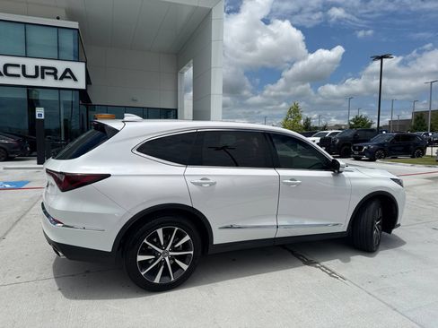 Used 2026 Acura MDX FWD w/ Technology Package image 2