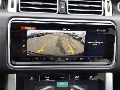 Used 2019 Land Rover Range Rover HSE image 21