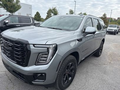 Used 2025 GMC Yukon Denali w/ Sun & Power Step Package