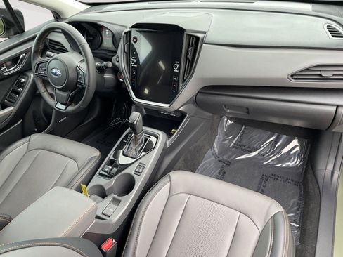 Used 2024 Subaru Crosstrek 2.5i Limited w/ Crosstrek Mirror Package image 9