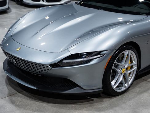 Used 2021 Ferrari Roma RWD image 11