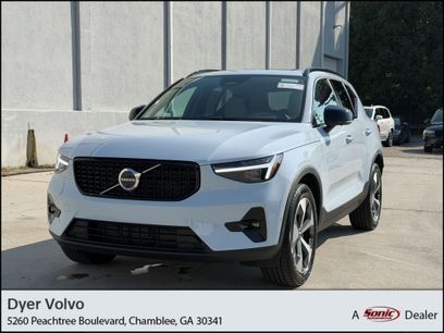 Used 2026 Volvo XC40 B5 Plus w/ Protection Package Premier