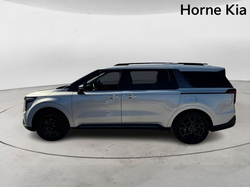 New 2025 Kia Carnival SX Prestige image 6