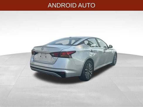 Used 2025 Nissan Altima 2.5 SV FWD image 7