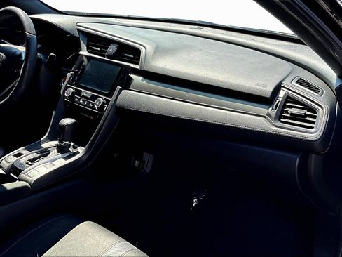Used 2018 Honda Civic EX image 14