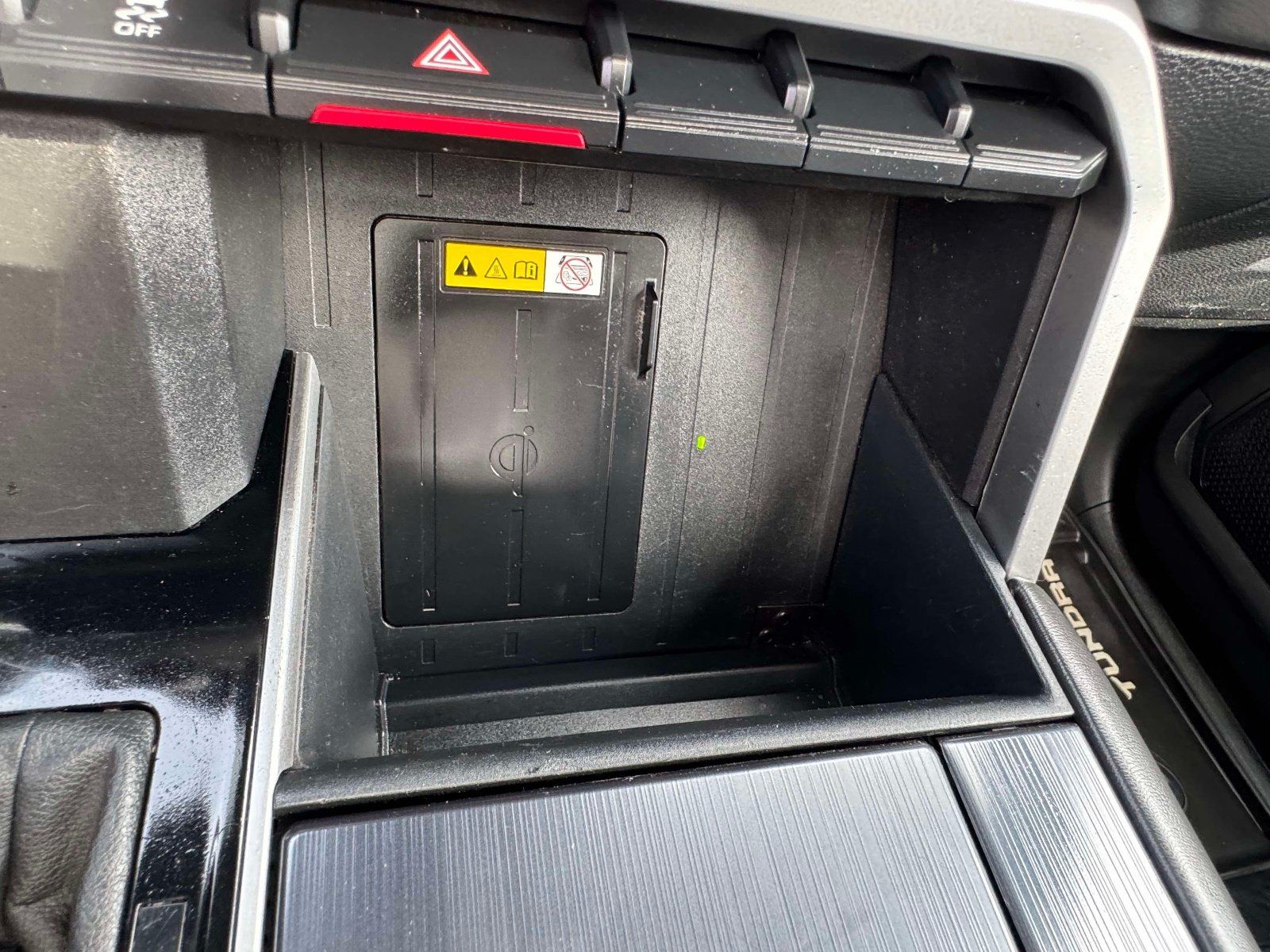 Certified 2024 Toyota Tundra Platinum AWD/4WD image 40