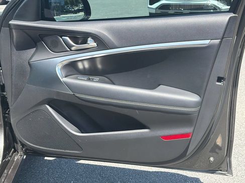 Used 2026 Genesis G70 2.5T RWD image 17