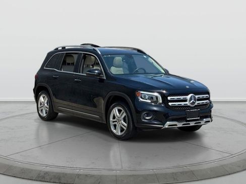 Used 2022 Mercedes-Benz GLB 250 4MATIC image 1