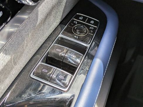 New 2026 Cadillac Vistiq Premium Luxury w/ LPO, Floor Liner Package image 25