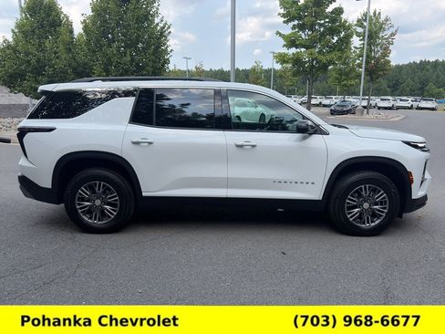 Certified 2025 Chevrolet Traverse LT w/ Driver Confidence Package AWD/4WD image 8