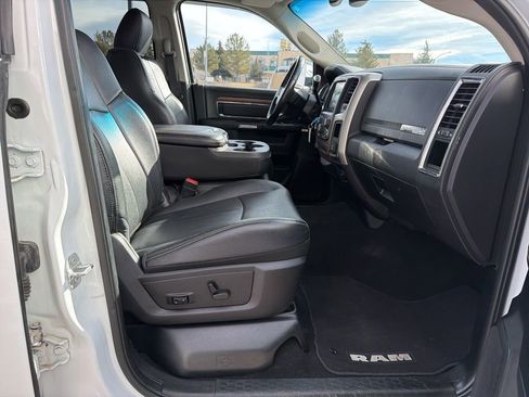 Used 2018 RAM 2500 Laramie image 39