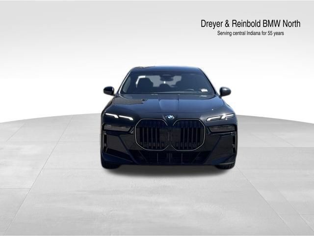 New 2026 BMW 760i xDrive w/ Premium Package AWD/4WD image 9
