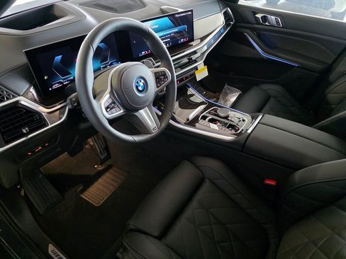 New 2026 BMW X5 xDrive50e w/ M Sport Package AWD/4WD image 8