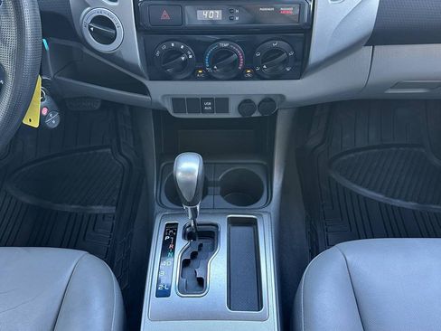 Used 2014 Toyota Tacoma 4x4 Double Cab w/ SR5 Package image 27