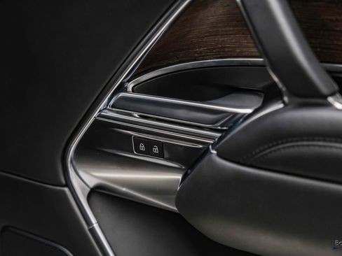 Used 2023 Land Rover Range Rover SE image 75