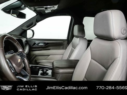 Used 2025 Chevrolet Tahoe LT image 5