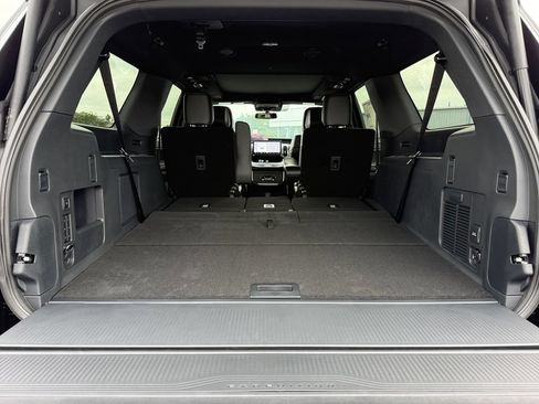 New 2027 Ford Expedition Max Platinum w/ Stealth Performance Package AWD/4WD image 23