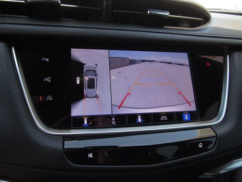 Used 2023 Cadillac XT5 Premium Luxury w/ Technology Package FWD image 19