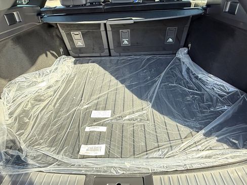 New 2026 Toyota Crown Signia image 40