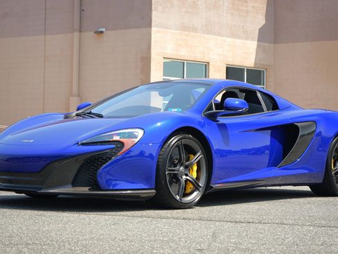 Used 2015 McLaren 650S Spider image 3