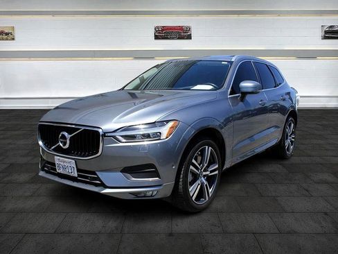 Used 2019 Volvo XC60 T6 Momentum w/ Advanced Package image 3