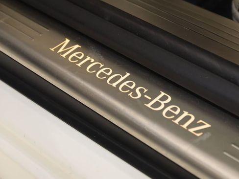 Used 2013 Mercedes-Benz SL 550 image 41