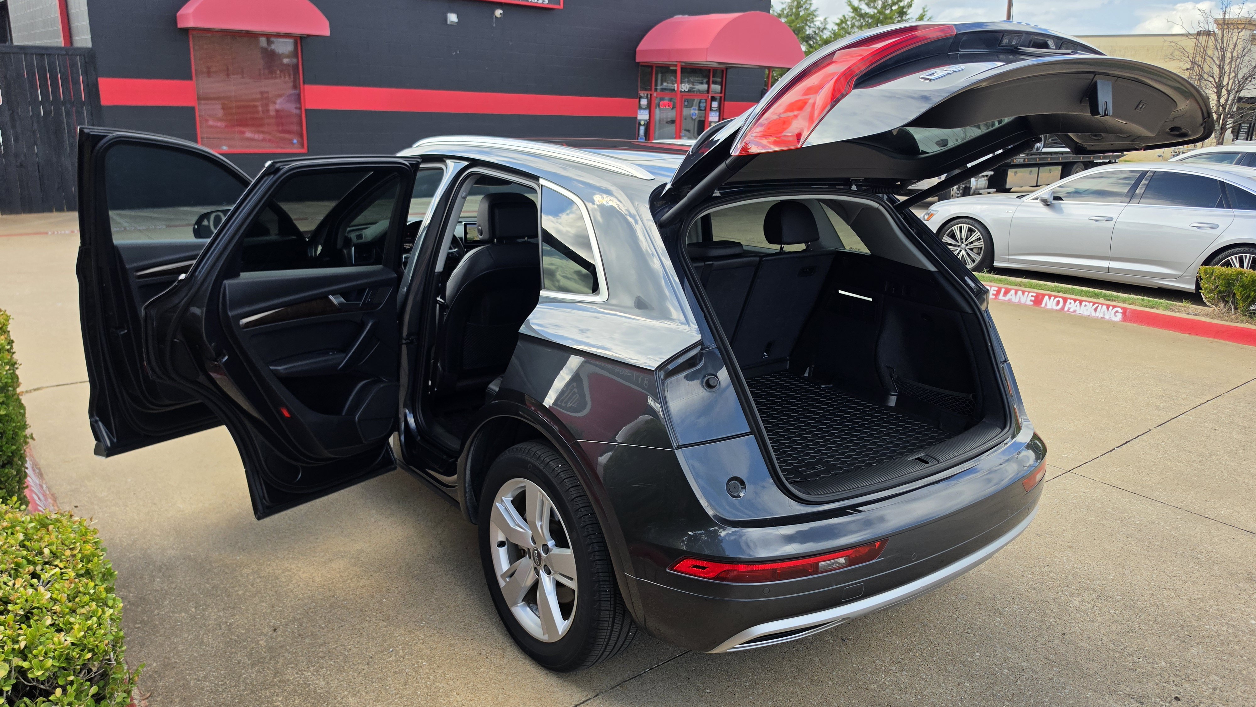 Used 2019 Audi Q5 2.0T Premium Plus w/ Premium Plus Package AWD/4WD image 18
