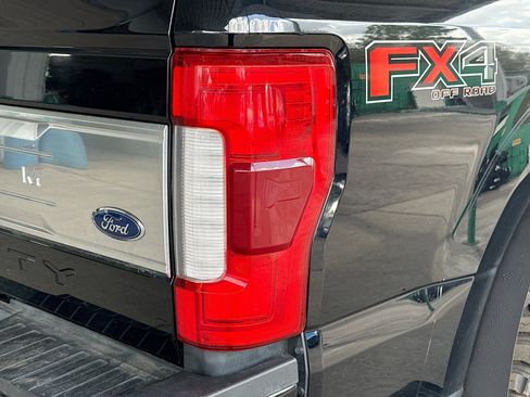 Used 2017 Ford F350 Platinum w/ Platinum Ultimate Package image 33