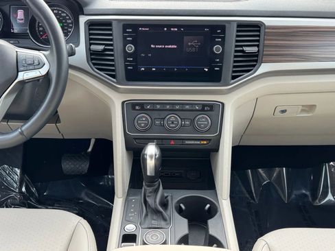Used 2021 Volkswagen Atlas SE image 20