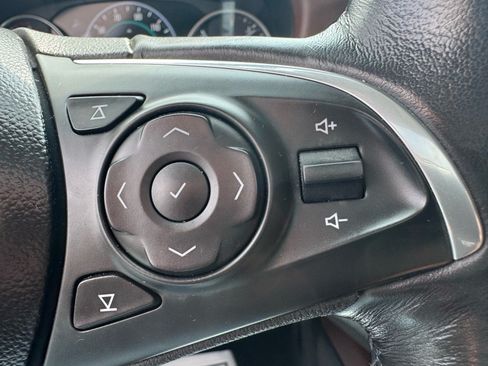 Used 2019 Buick Enclave Avenir w/ Avenir Technology Package AWD/4WD image 18