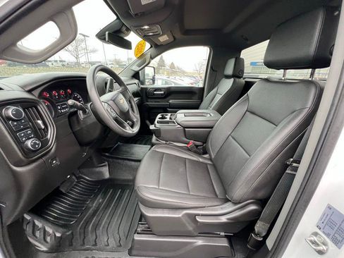 Used 2025 Chevrolet Silverado 2500 W/T w/ WT Convenience Package image 17