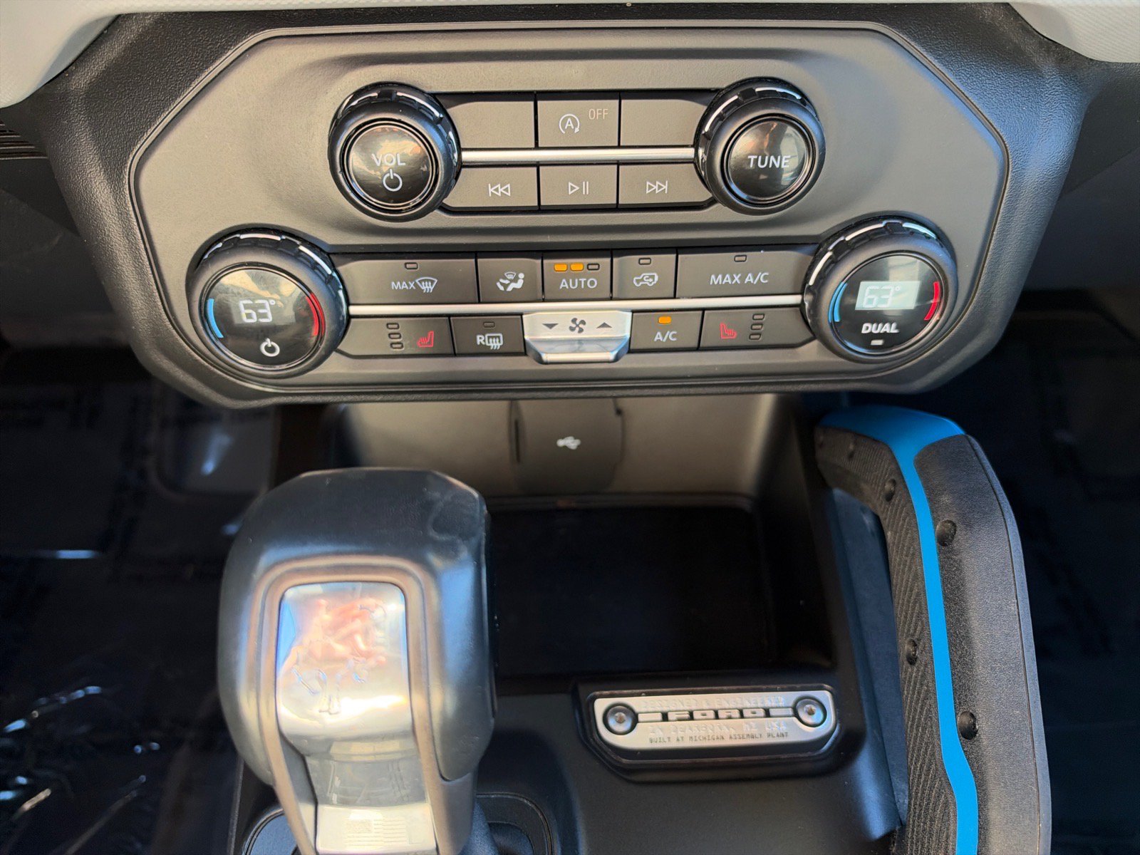 Certified 2023 Ford Bronco Black Diamond AWD/4WD image 28