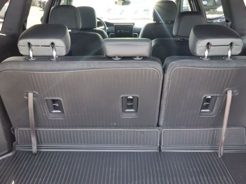 Used 2026 GMC Acadia AT4 w/ LPO, Floor Liner Package AWD/4WD image 15