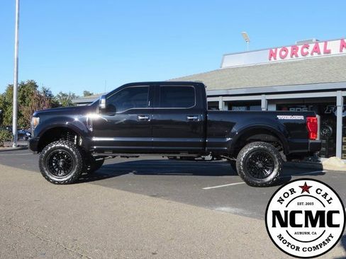 Used 2022 Ford F250 Platinum w/ Tremor Off-Road Package image 2