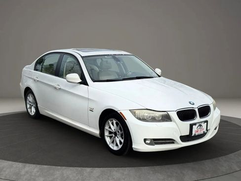 Used 2010 BMW 328i xDrive 328i xDrive Sedan 4D image 1