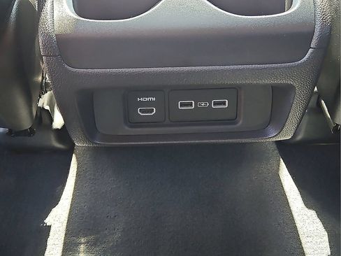 Used 2024 Honda Odyssey Elite image 14