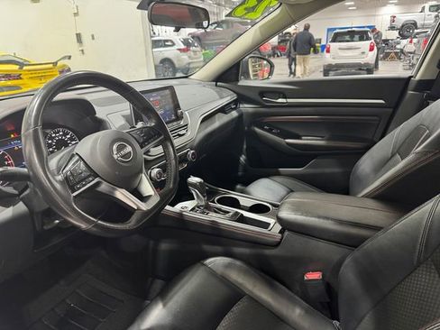 Used 2023 Nissan Altima 2.5 SR image 18