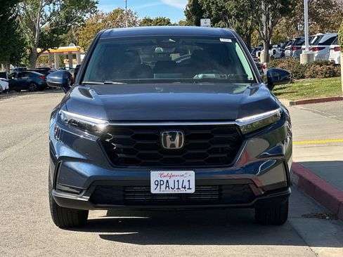 Used 2025 Honda CR-V LX image 9