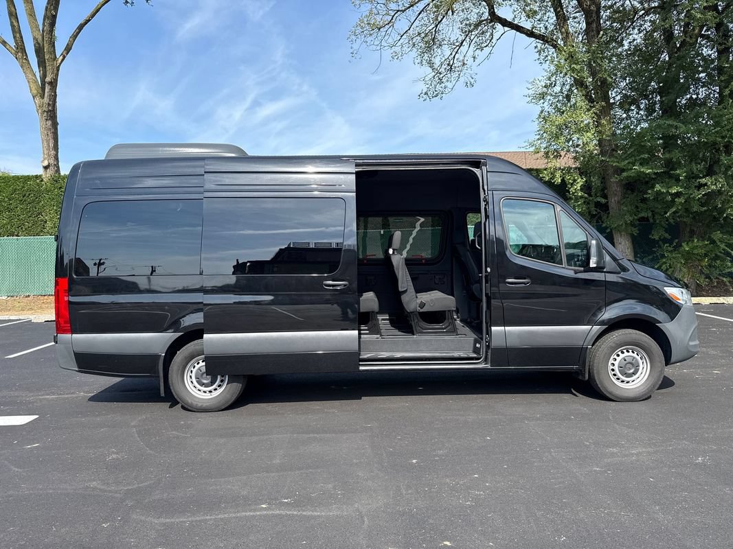 Used 2025 Mercedes-Benz Sprinter 2500 image 20