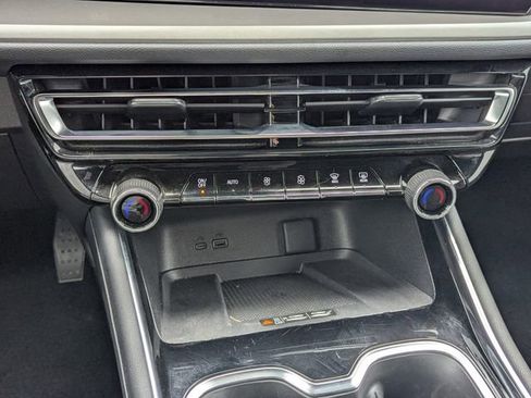 Certified 2024 Chevrolet Traverse LT image 12