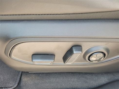 New 2025 Jeep Grand Cherokee L Limited image 5