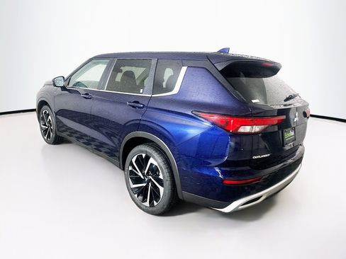 Used 2024 Mitsubishi Outlander SE image 5