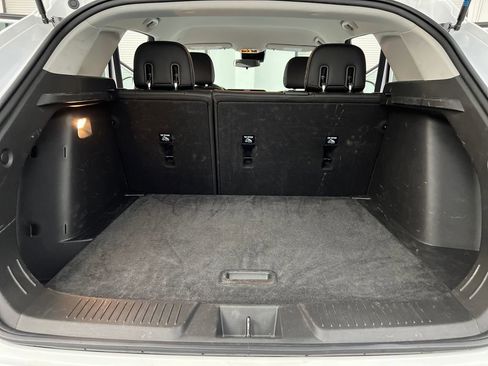 Used 2025 Chevrolet Trax LT w/ LT Convenience Package image 28