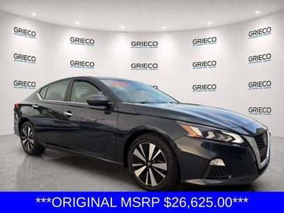 Used 2021 Nissan Altima 2.5 SV